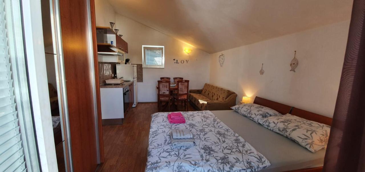 Apartments Muic Tisno Exterior foto