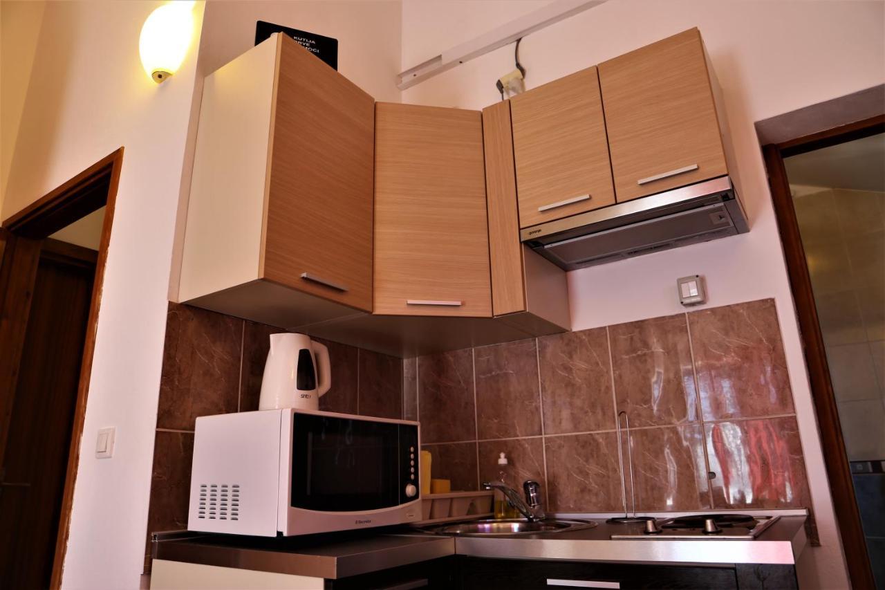 Apartments Muic Tisno Exterior foto